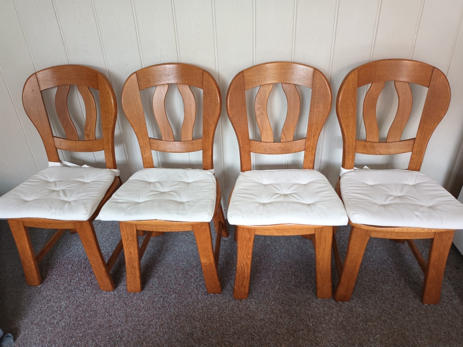 Set van 4 houten eetkamerstoelen in licht eiken, Huis en Inrichting, Ophalen, Gebruikt, Wit, Vier