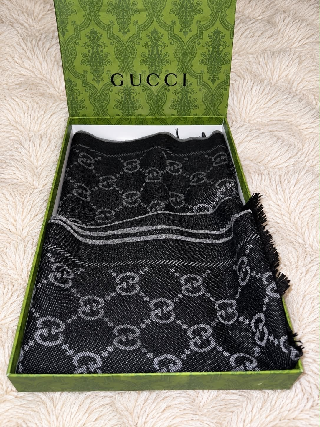 Gucci sjaal met GG-patroon - Zwart/Grijs, Ophalen of Verzenden, Nieuw, Sjaal