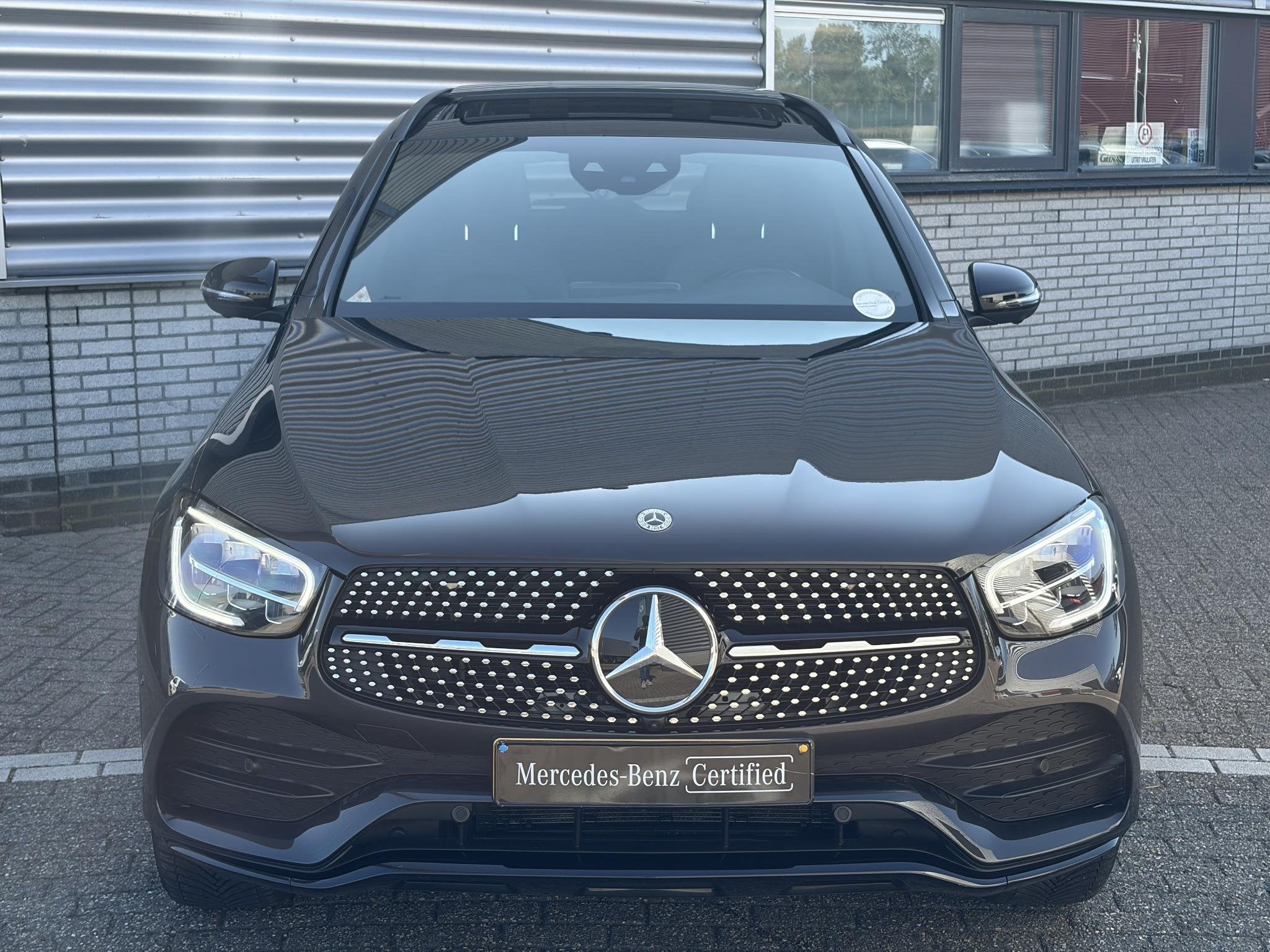 Mercedes-Benz GLC-klasse 300e 4MATIC Business Solution AMG, Auto's, Automaat, Automatische klimaatregeling, 14 kWh, Gebruikt