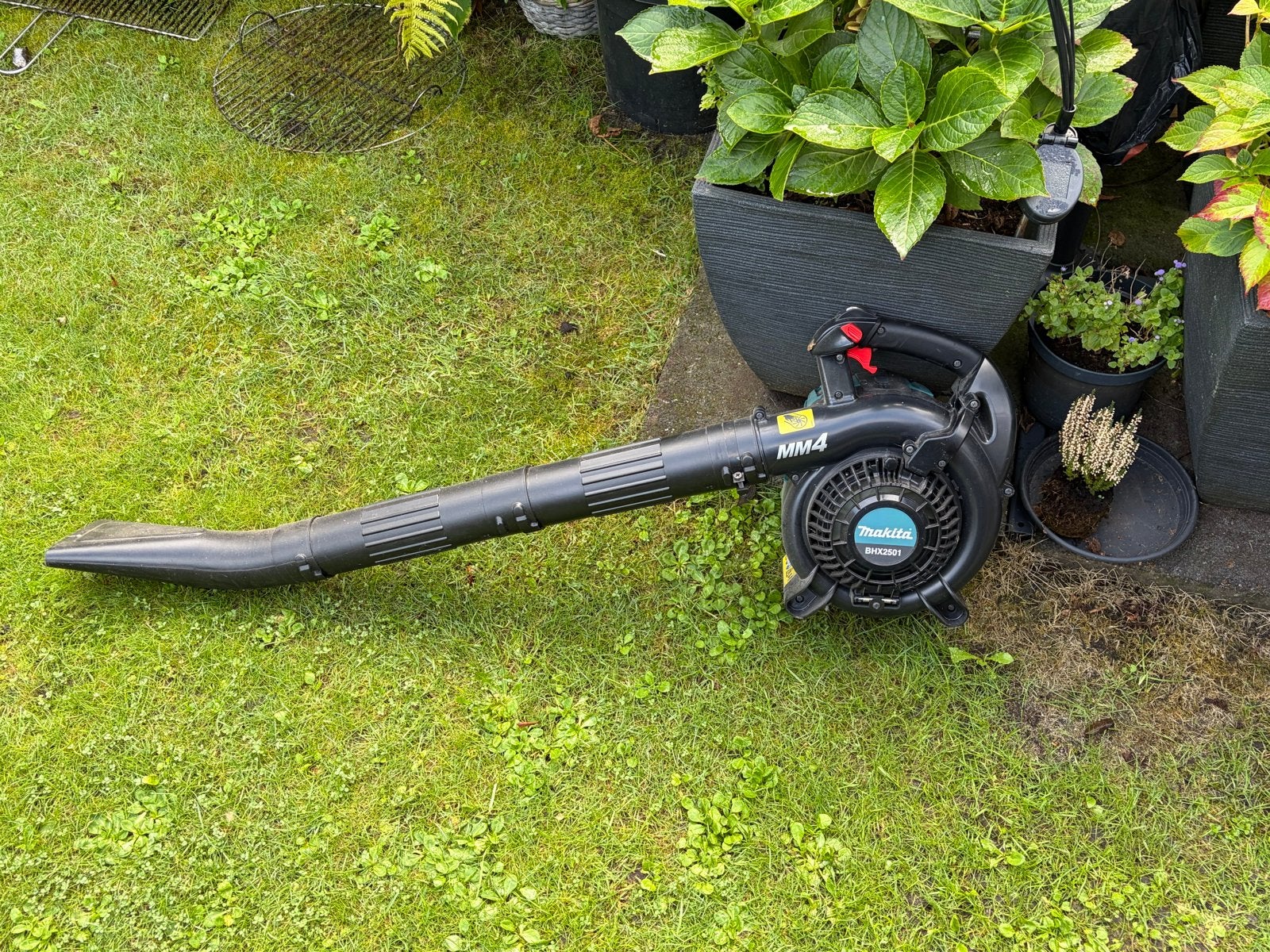 Makita BHX2501 Bladblazer MM4 Benzine