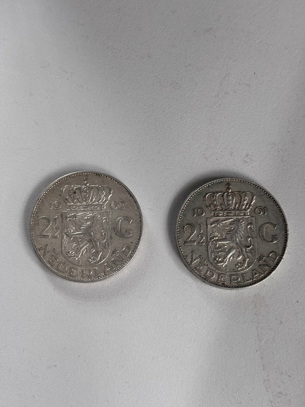 2 zilveren rijksdaalders uit 1961 & 1962, Ophalen of Verzenden, Koningin Juliana, 2½ gulden