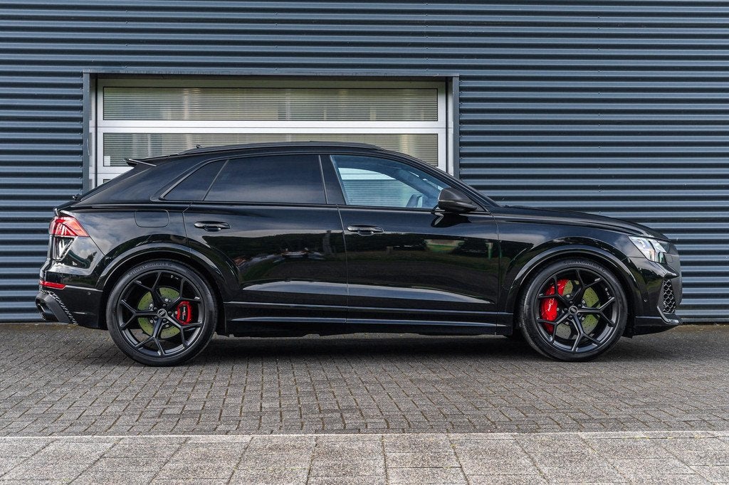 Audi RS Q8 4.0 TFSI 640pk quattro Performance | Panoramadak, Auto's, Audi, 12 maanden, Stof, Gebruikt, Zwart