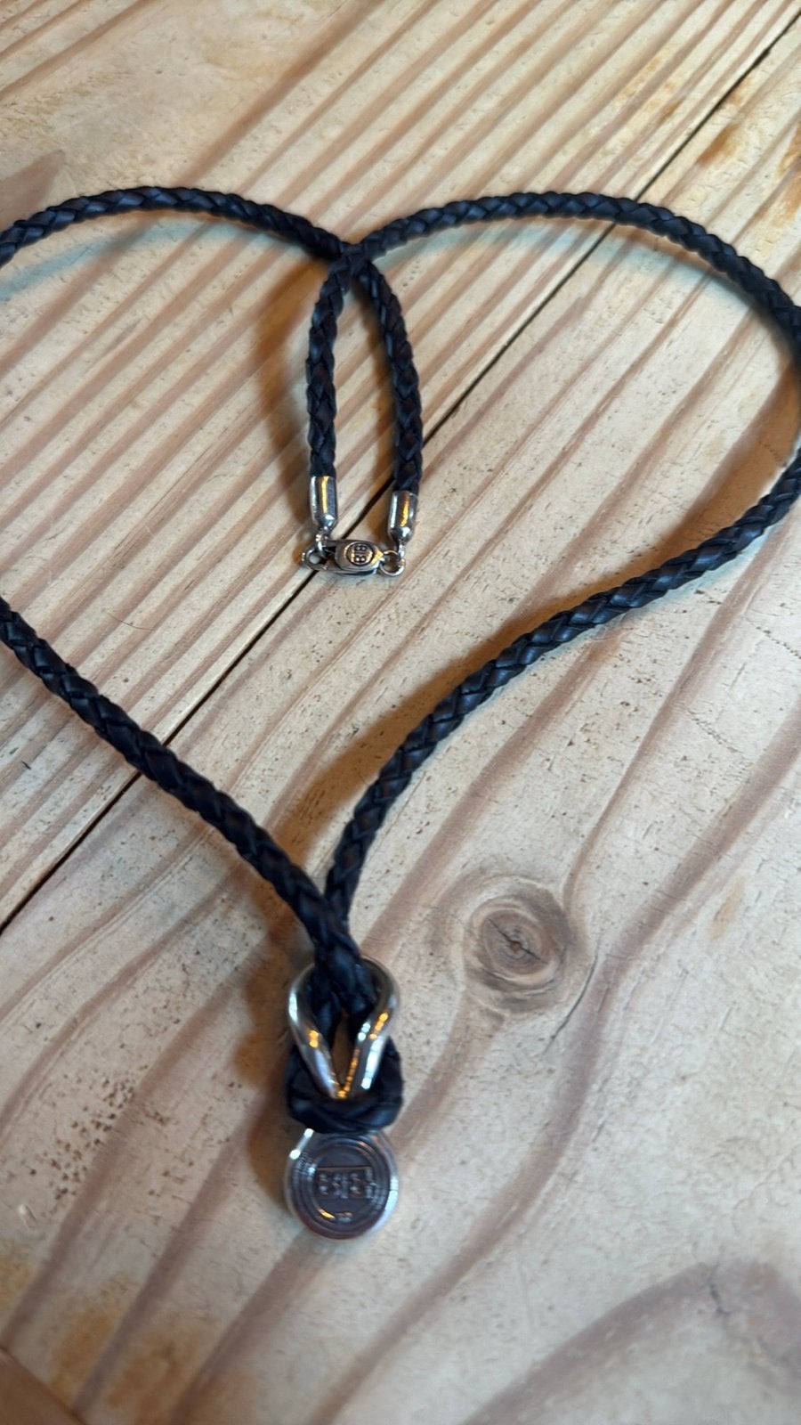 BTB Gevlochten zwart leren ketting met massieve BTB hanger, Sieraden, Tassen en Uiterlijk, Gebruikt, Zwart, Ophalen of Verzenden