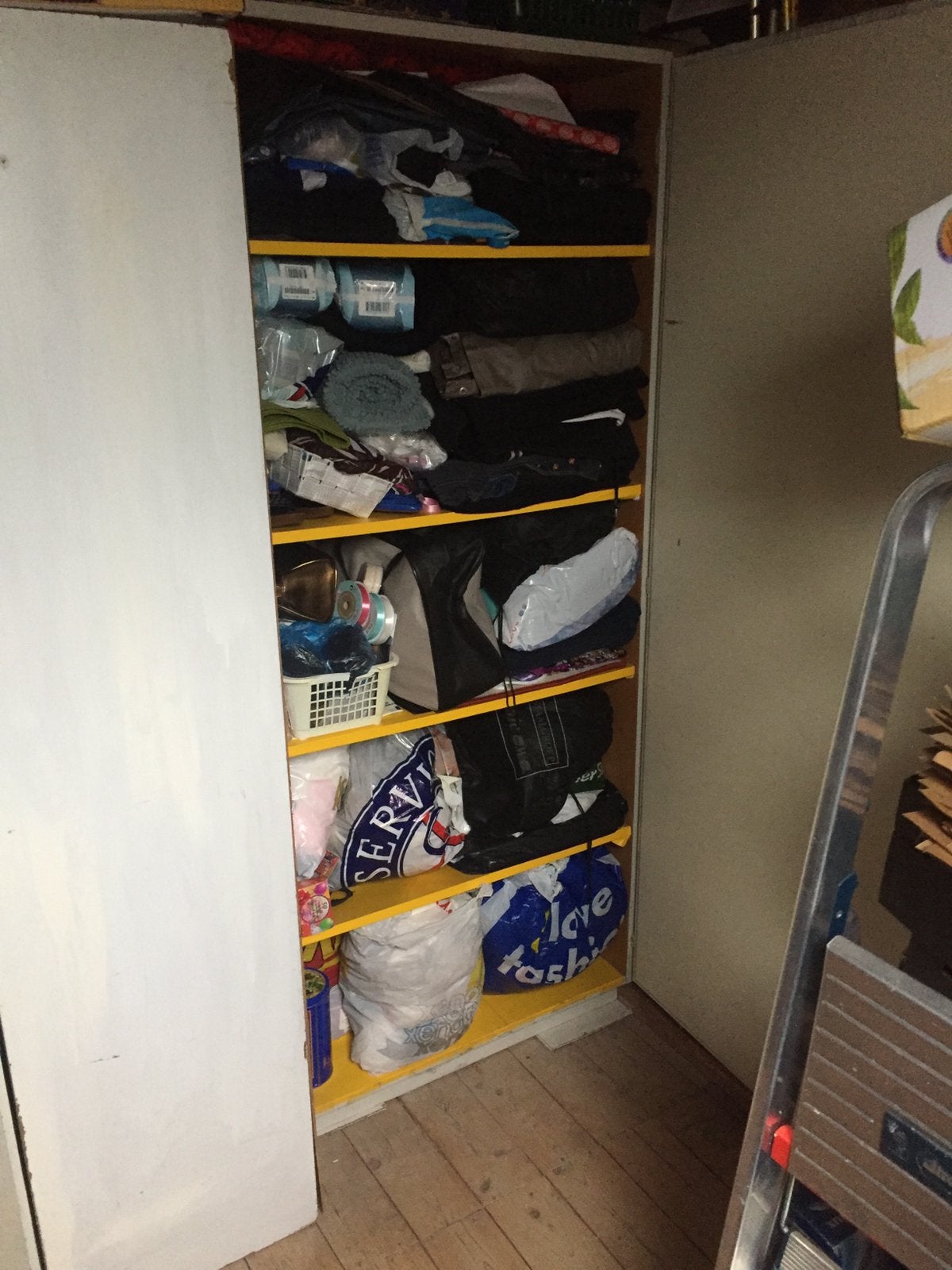 Vintage kledingskast,archiefkast,opbergkast,garagekast, Huis en Inrichting, Kasten | Roldeurkasten en Archiefkasten, Ophalen, Zo goed als nieuw