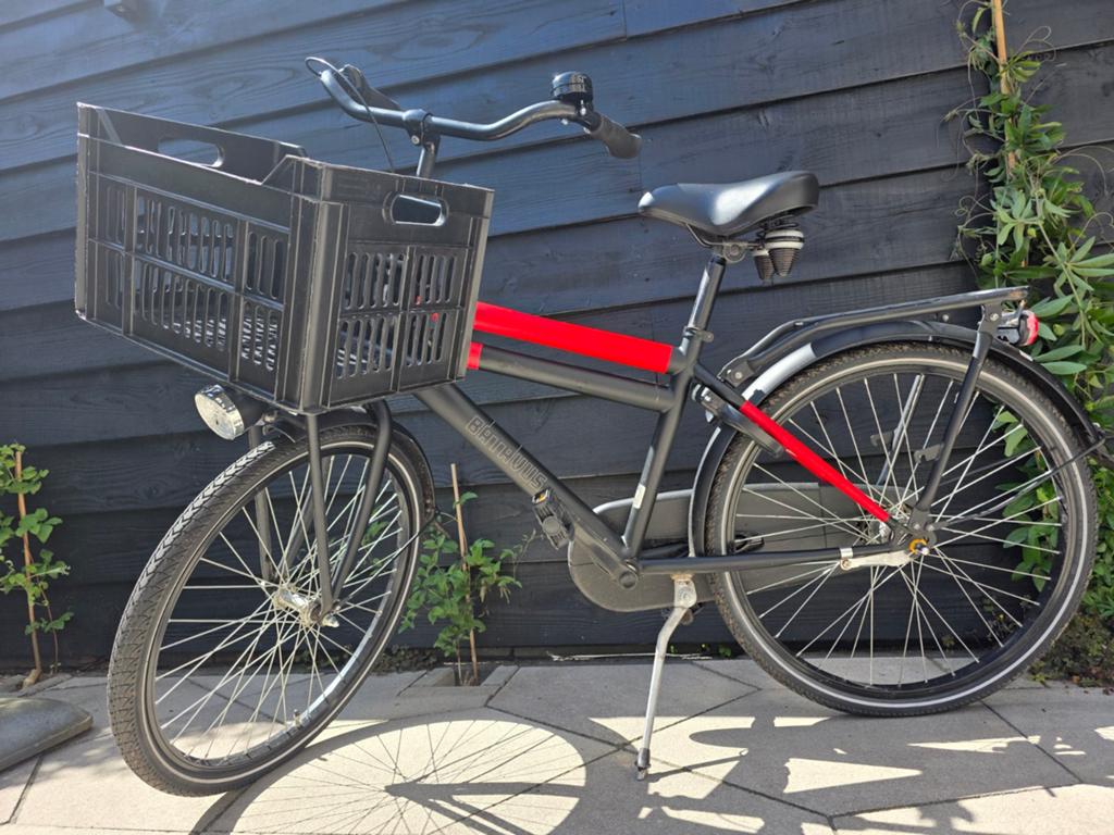 Batavus fiets met krat (24 inch), Fietsen en Brommers, Fietsen | Kinderfietsjes, Gebruikt, 20 inch of meer, Terugtraprem, Ophalen of Verzenden
