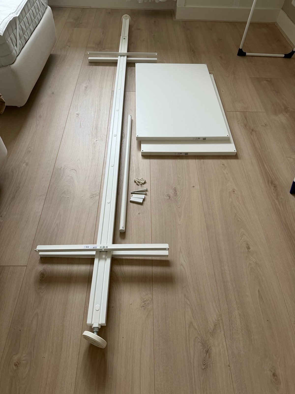 IKEA Elvarli onderdelen: staander, roede, planken, Ophalen, Zo goed als nieuw