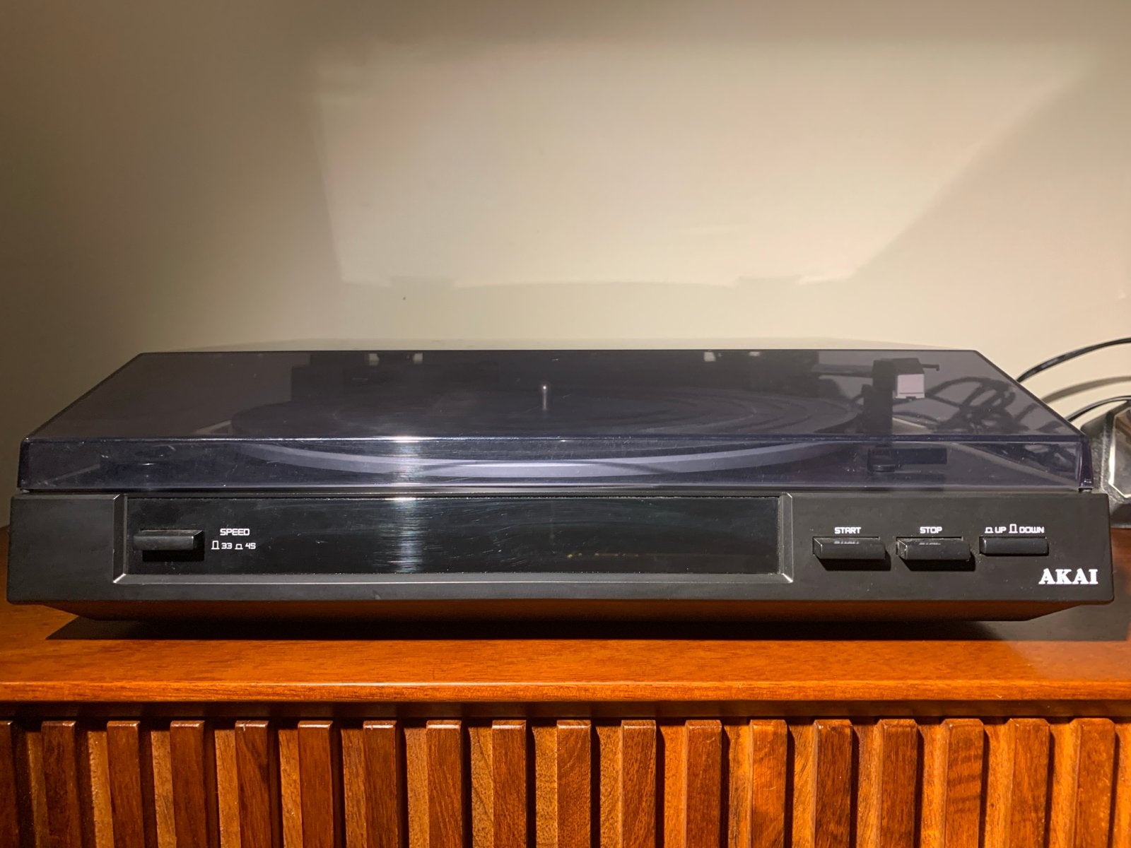 Akai ATT01U Platenspeler - USB & RCA- Nieuwstaat, Ophalen of Verzenden, Zo goed als nieuw, USB-aansluiting, Platenspeler