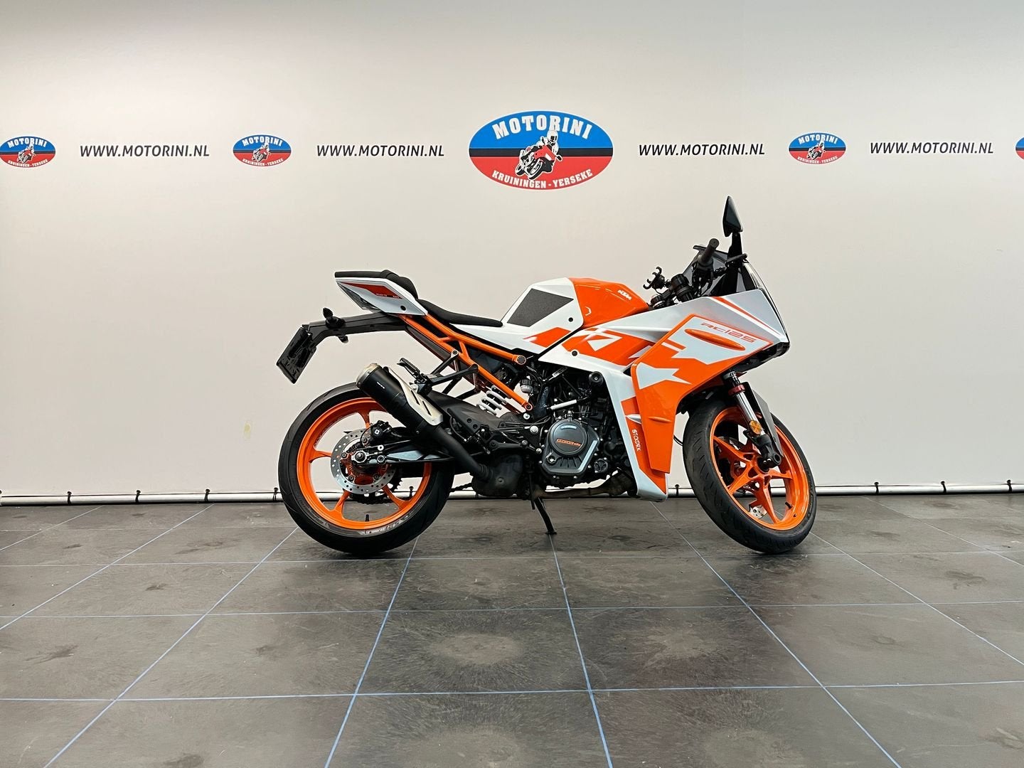KTM RC 125 (bj 2023) 31,758 km, KTM, Bedrijf, Onbekend, Super Sport