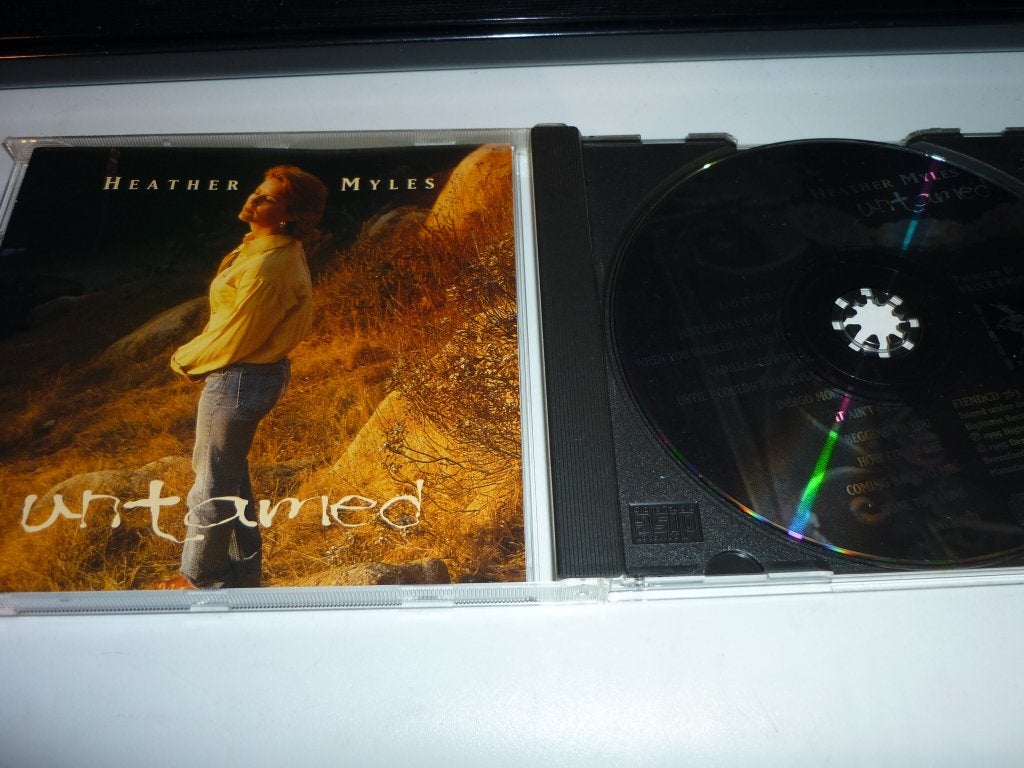 Heather Myles - Untamed CD (Country, Americana), Americana, Inclusief boekje, Gebruikt, Ophalen of Verzenden