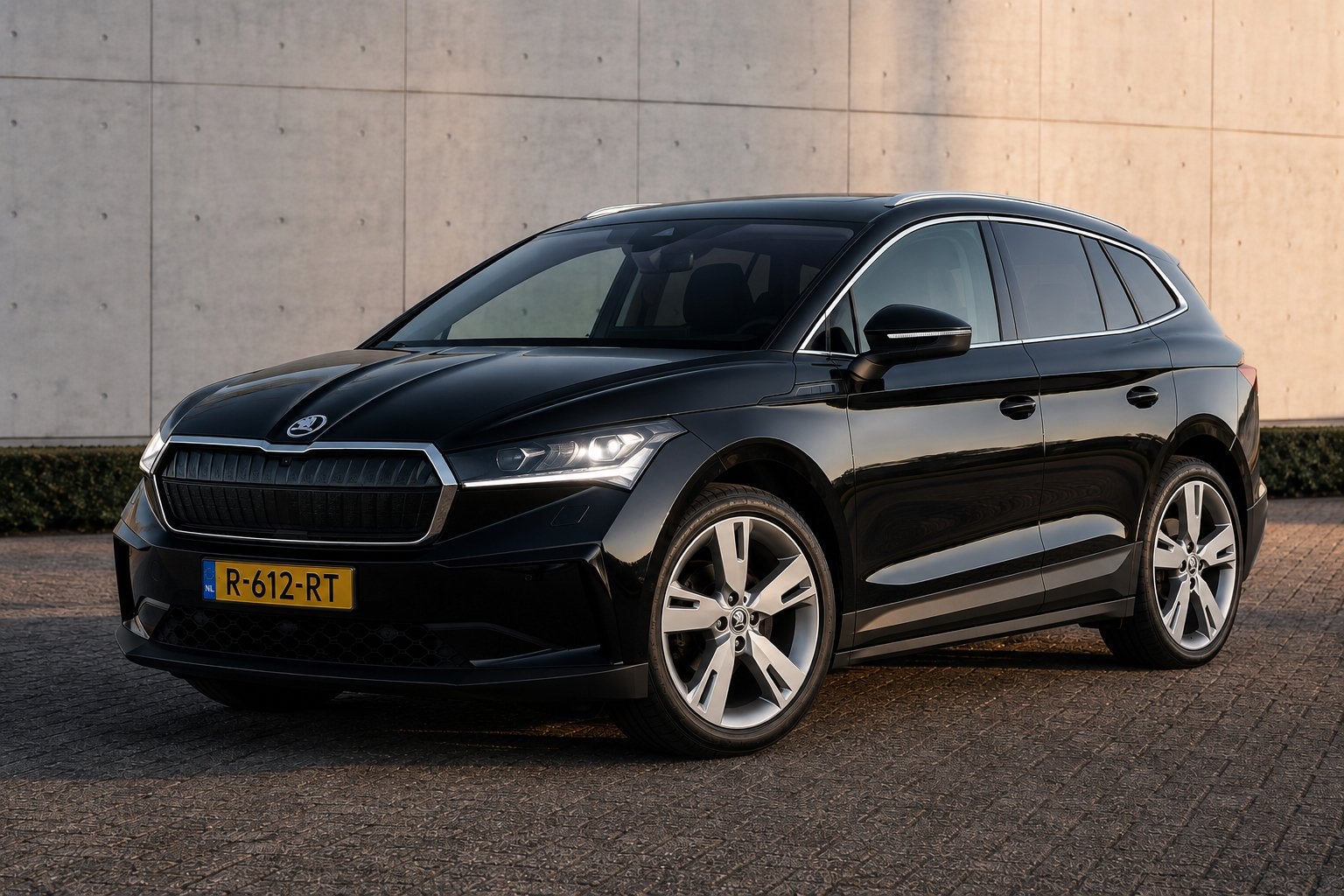 Skoda Enyaq 80 Elektromotor 204pk 2021 Zwart AR 508km, 495 min, Zwart, Elektrisch, Grijs