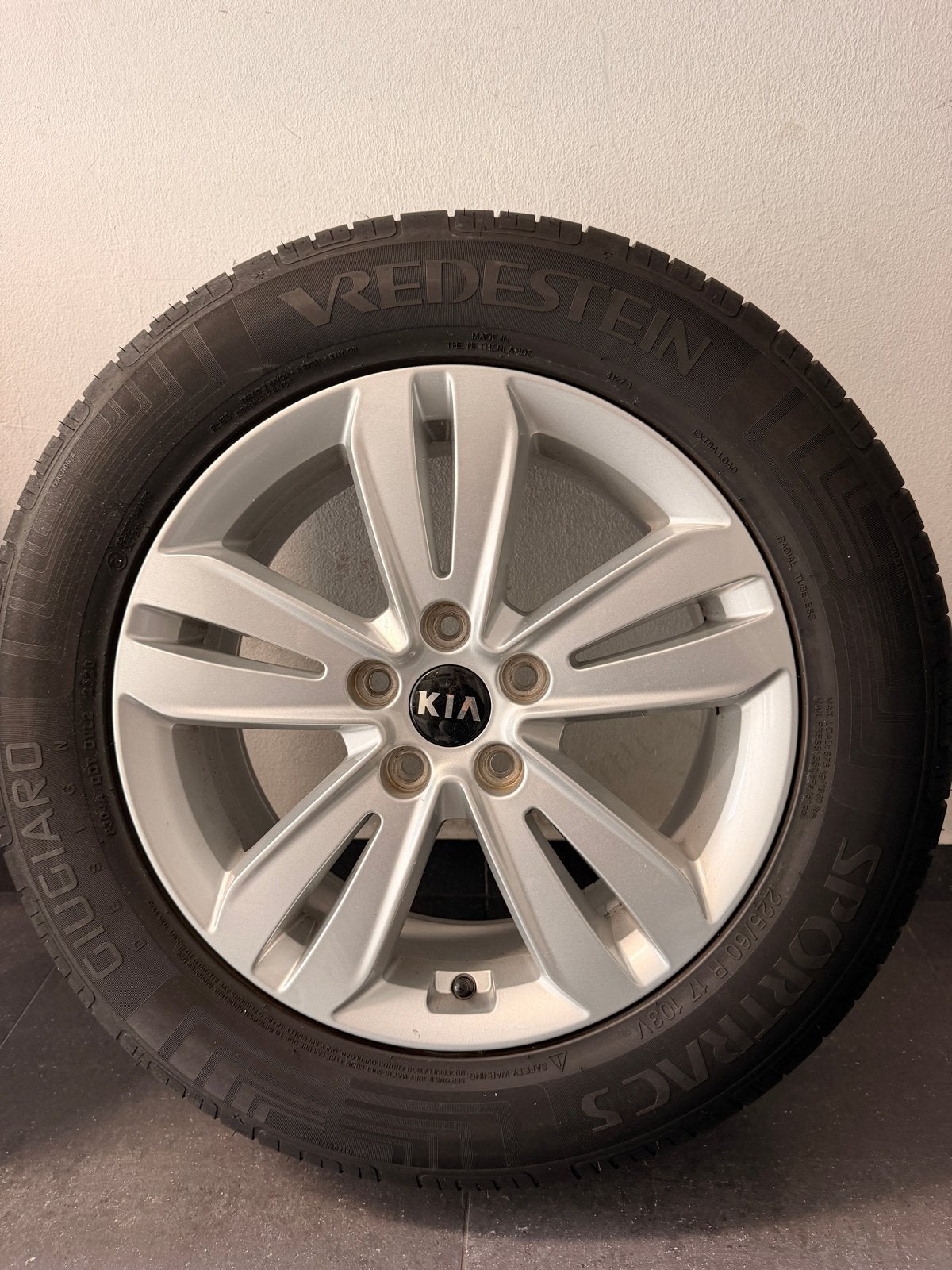 Originele Kia velgen met Vredestein banden, Ophalen