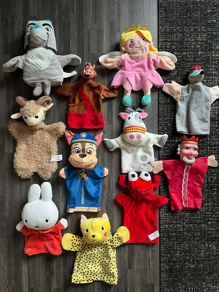 Gave set handpoppen poppenkastpoppen marionetten, Ophalen of Verzenden, Zo goed als nieuw, Overige typen