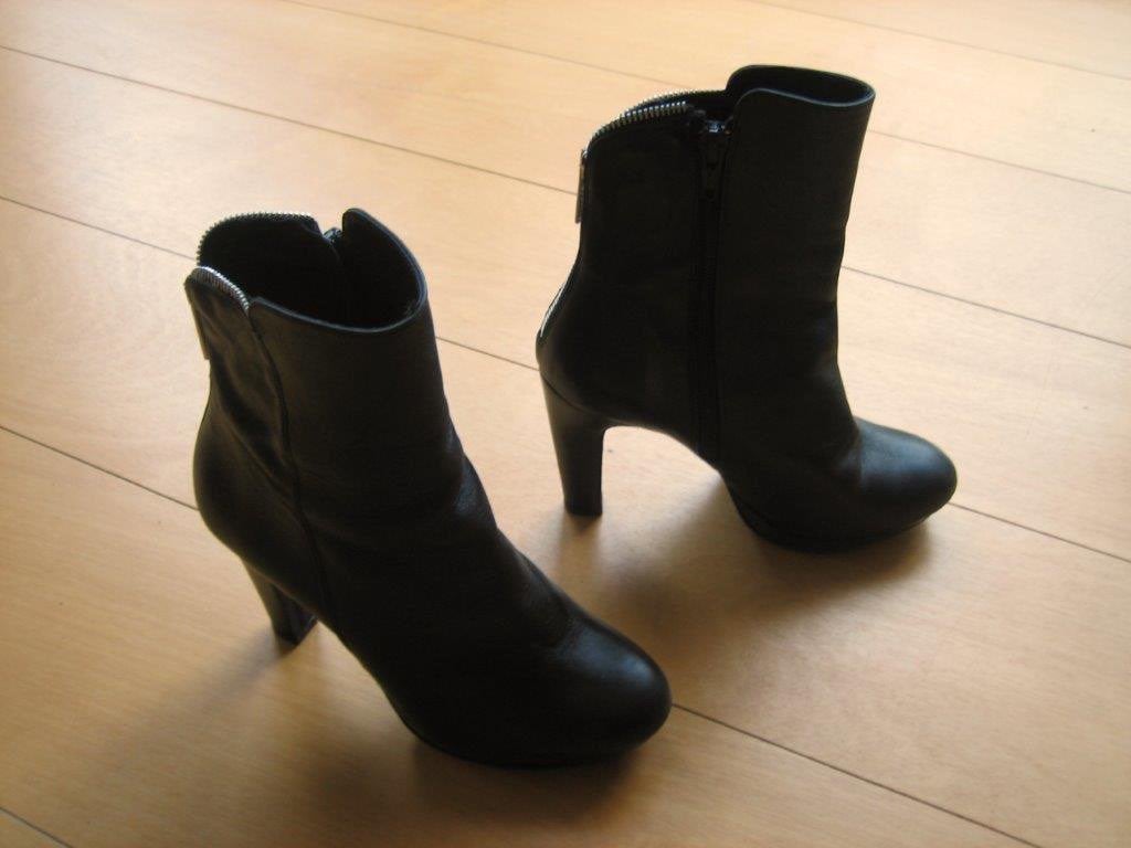 Elegant en sexy zwart leren enkellaarsjes BRONX 37 snazzeys, Bronx, Zwart, Lage of Enkellaarzen, Nieuw