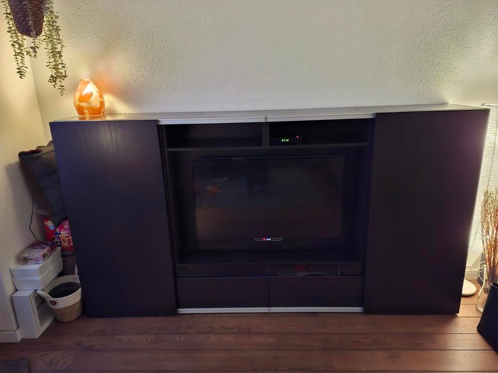 Ikea Besta TV meubel zwartbruin, Huis en Inrichting, Kasten | Dressoirs, Ophalen, Gebruikt, Met deur(en), 200 cm of meer