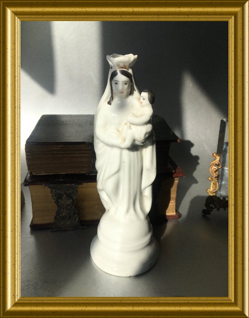 Antiek wit porseleinen Mariabeeldje, Antiek en Kunst, Antiek | Religie, Ophalen of Verzenden