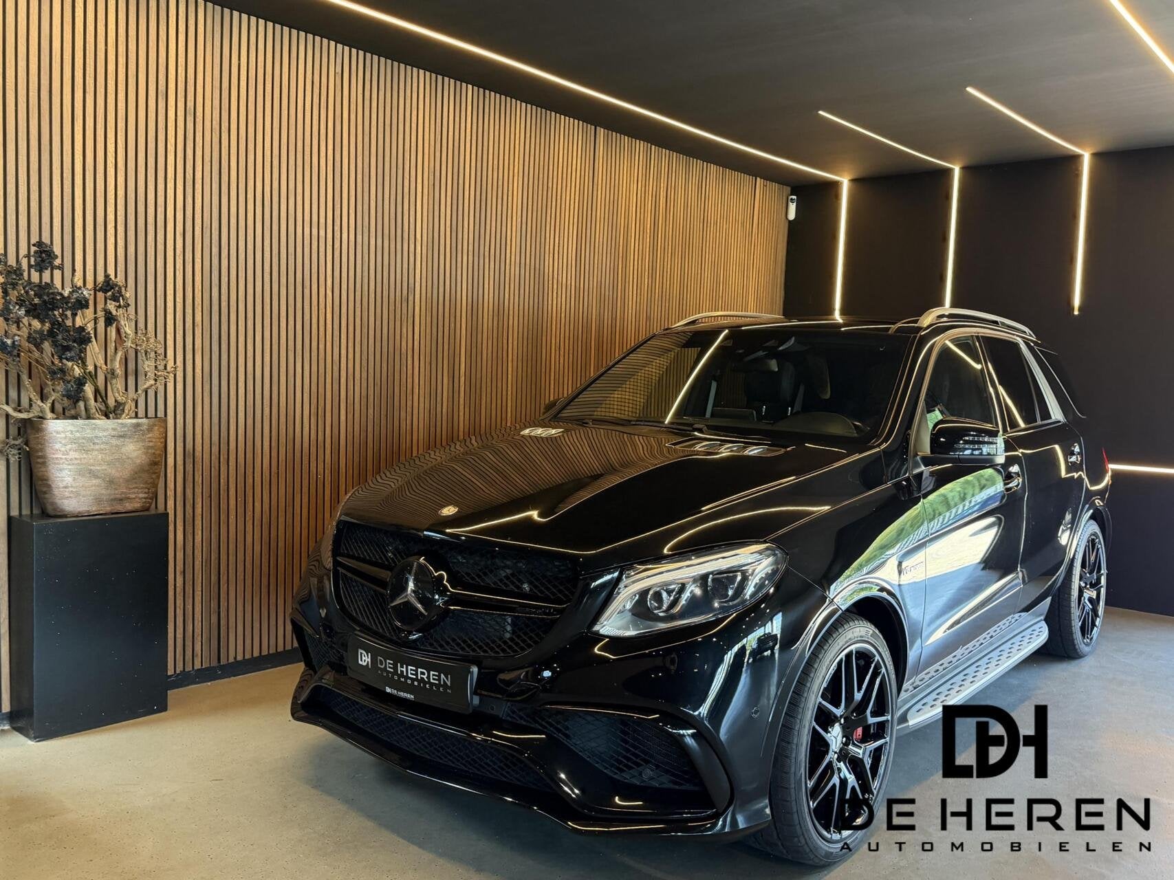 Mercedes GLE 63 S AMG 4MATIC PANO|Massage|softcl|360|dealer, Auto's, Mercedes-Benz, Automaat, 5461 cc, Gebruikt, 2245 kg
