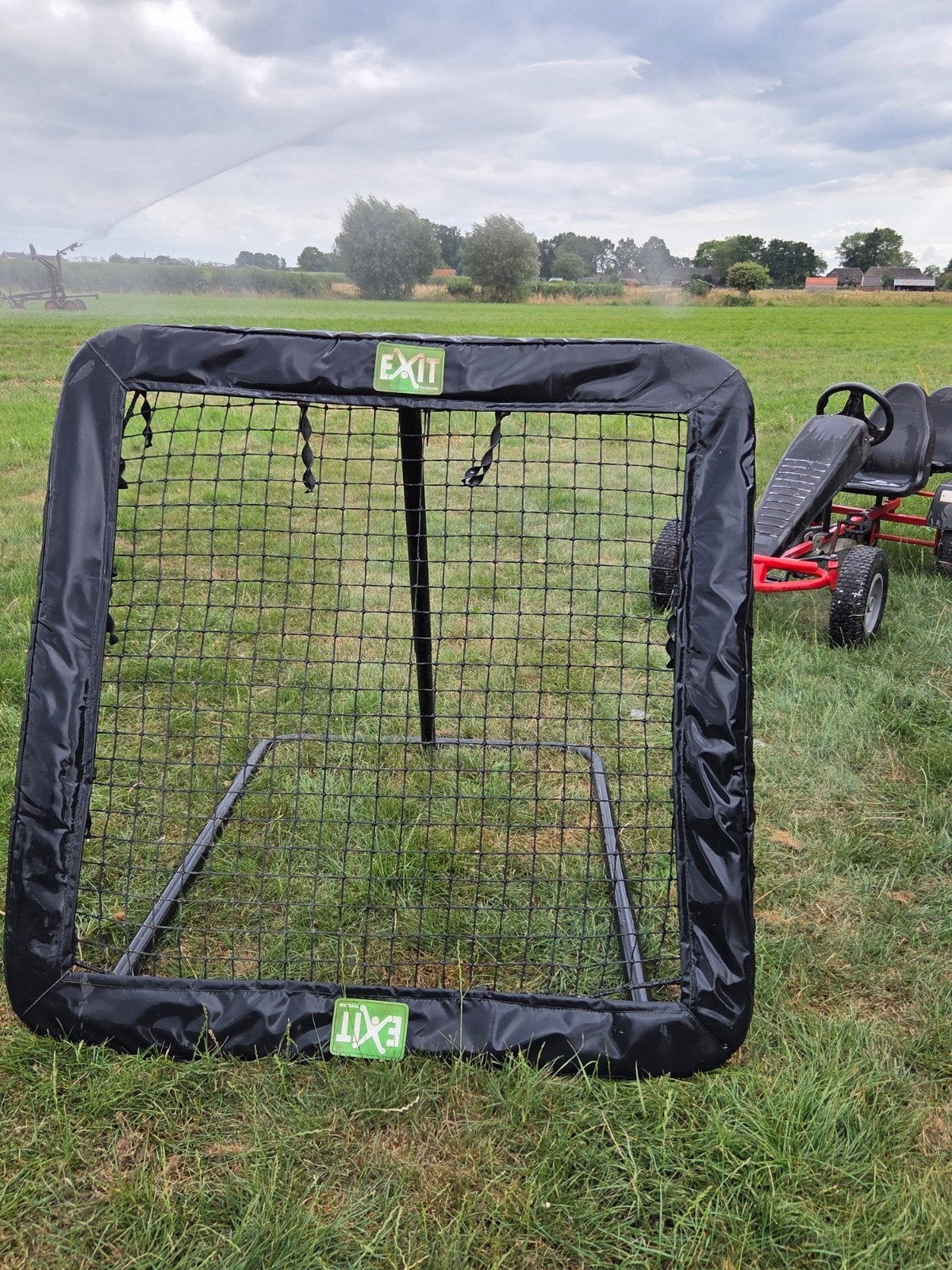 Rebounder voetval exit, kickback 124124 cm, Ophalen, Zo goed als nieuw