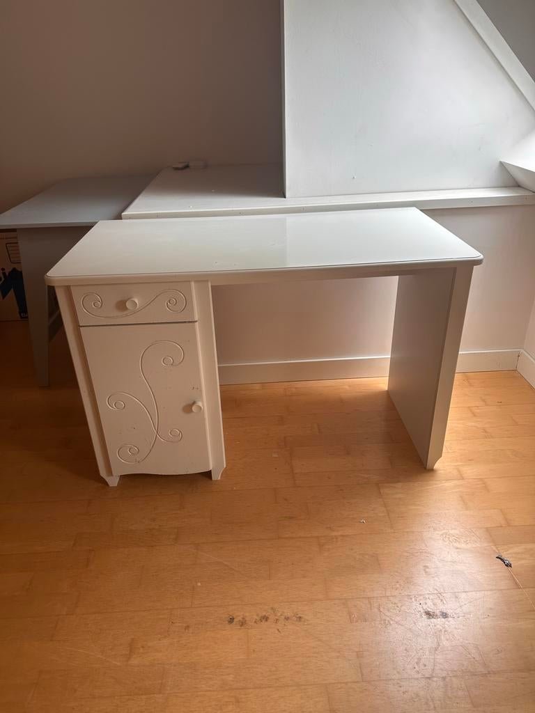 Wit kinderbureau met lade en kastje - Zo goed als nieuw, Huis en Inrichting, Bureaus, Ophalen, Met lades, Zo goed als nieuw, Overige merken