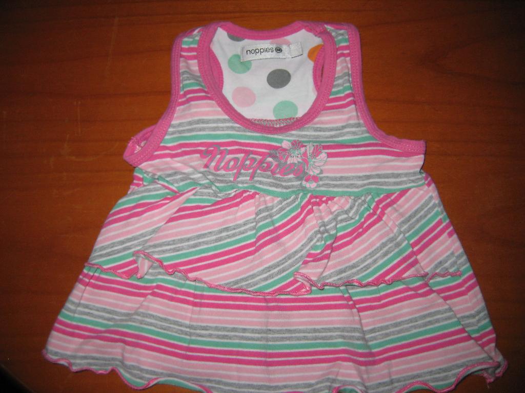 Jurkje, 56, noppies, Kinderen en Baby's, Babykleding | Maat 56, Ophalen of Verzenden, Zo goed als nieuw, Meisje, Jurkje of Rokje