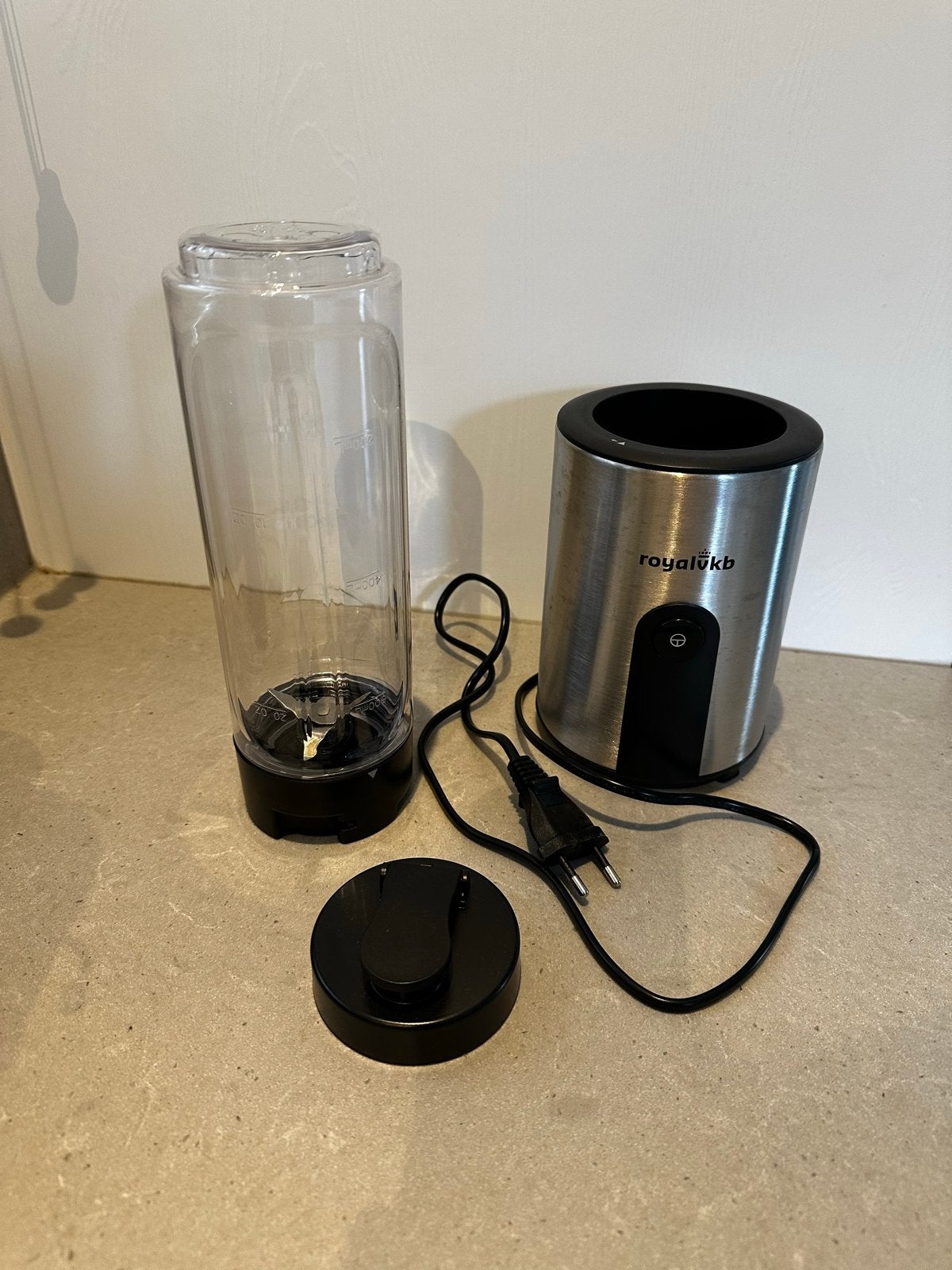 RoyalVKB Smoothie Blender - Compact en Krachtig, Ophalen of Verzenden, Gebruikt, Blender to go