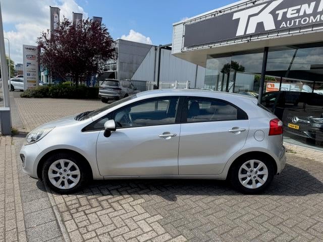 Kia Rio 1.4 CVVT Comfort Pack, Voorwielaandrijving, Euro 5, 450 kg, 1396 cc