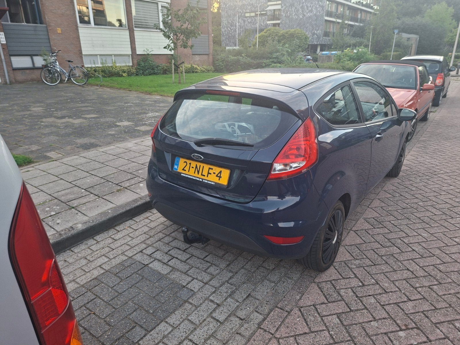 Foto 7 van Ford Fiësta 1.25 44KW 3DR 2010 Blauw