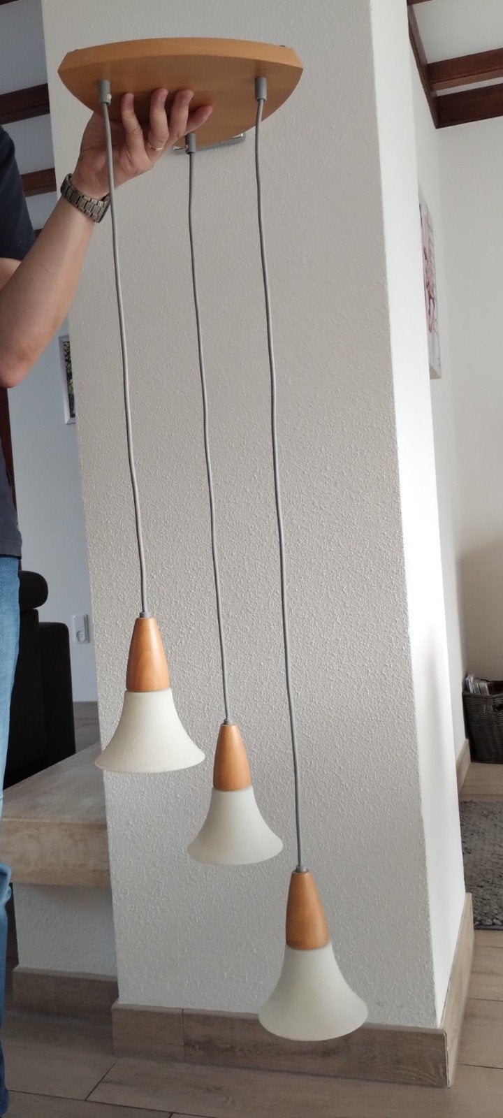 Hanglamp met 3 glazen kappen en houten details, Ophalen, Gebruikt, Modern, Scandinavisch, Overige fittingen