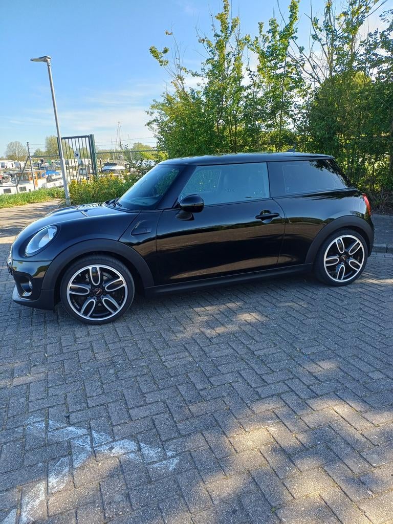 Mini 1.5 Cooper 2015  NL.auto, Voorwielaandrijving, 136 pk, Automatische klimaatregeling, Zwart