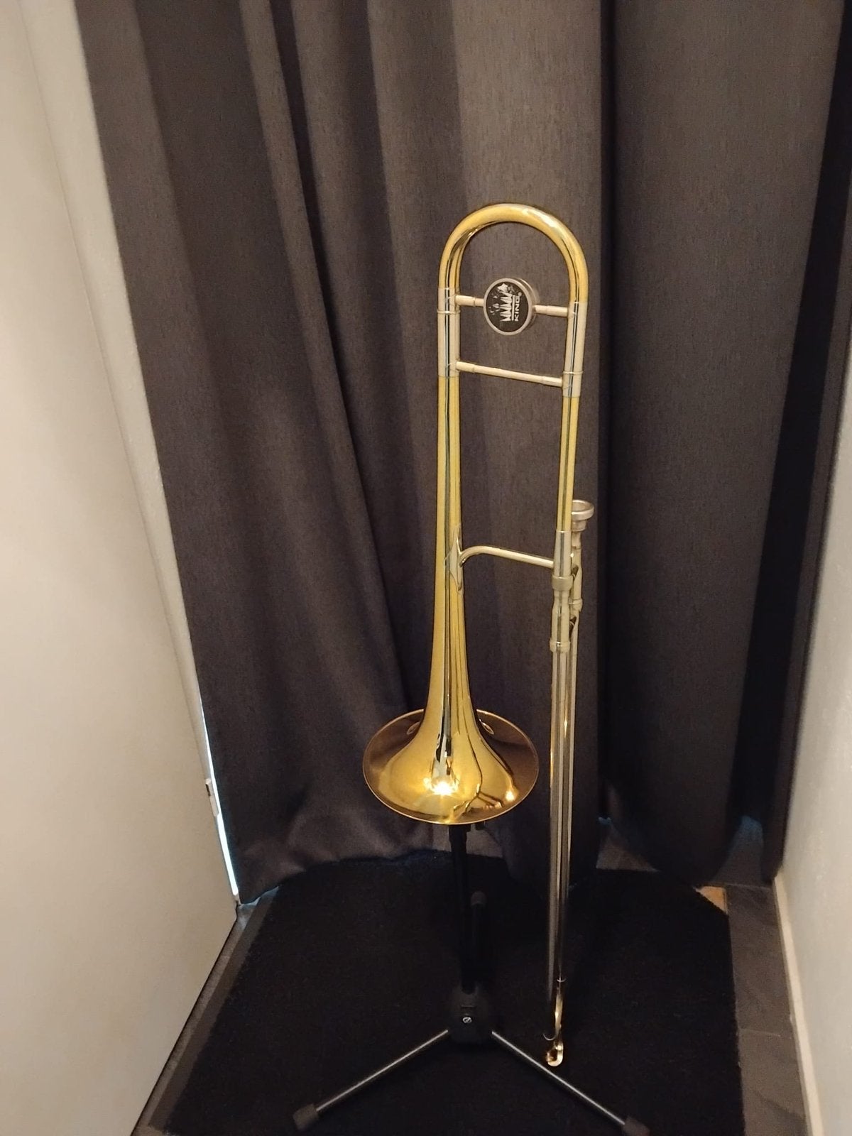 Trombone King 4B Sonorous, Muziek en Instrumenten, Blaasinstrumenten | Trombones, Ophalen, Zo goed als nieuw, Tenor, Met koffer