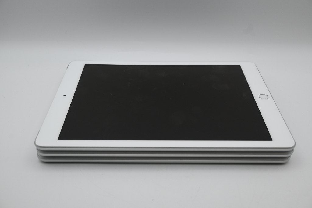Ipad 6 2018 32GB Wifi (simkaart) IOS 17 meerdere aanwezig