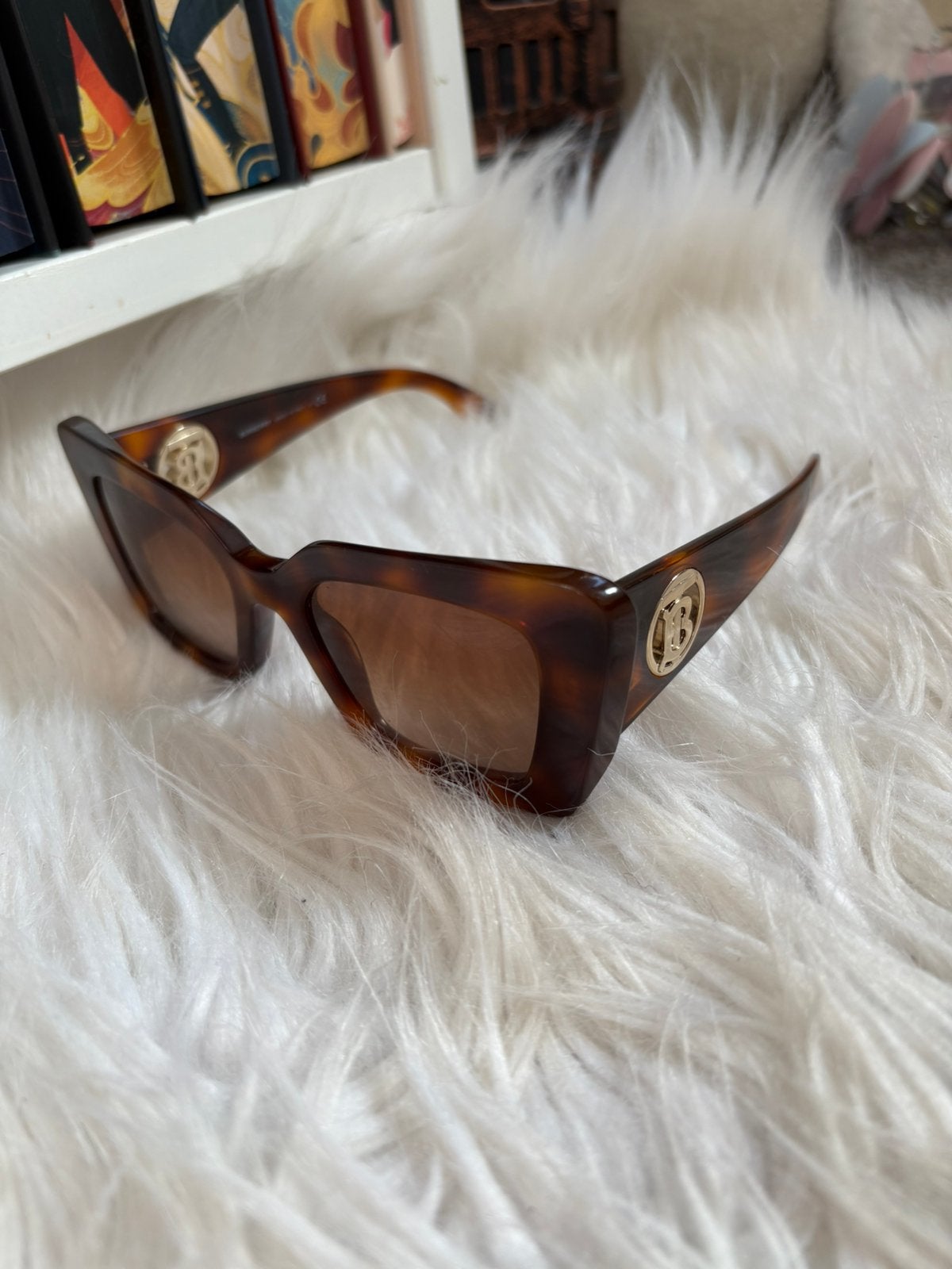Burberry daisy zonnenbril, Ophalen of Verzenden, Zo goed als nieuw, Overige merken