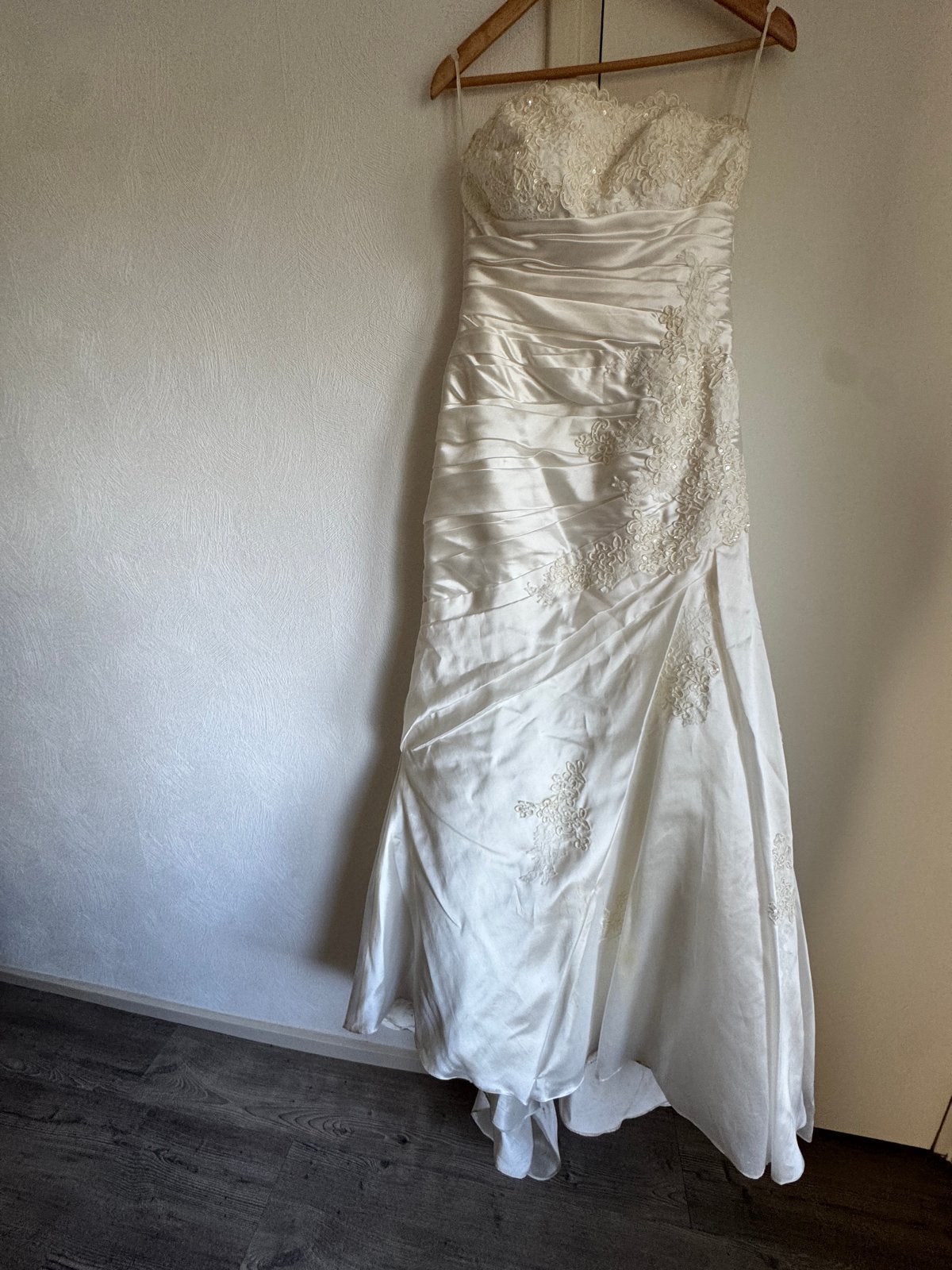 La Spasa Trouwjurk - Off-white - Maat 38, Ophalen of Verzenden, Gedragen, Wit, Trouwjurk