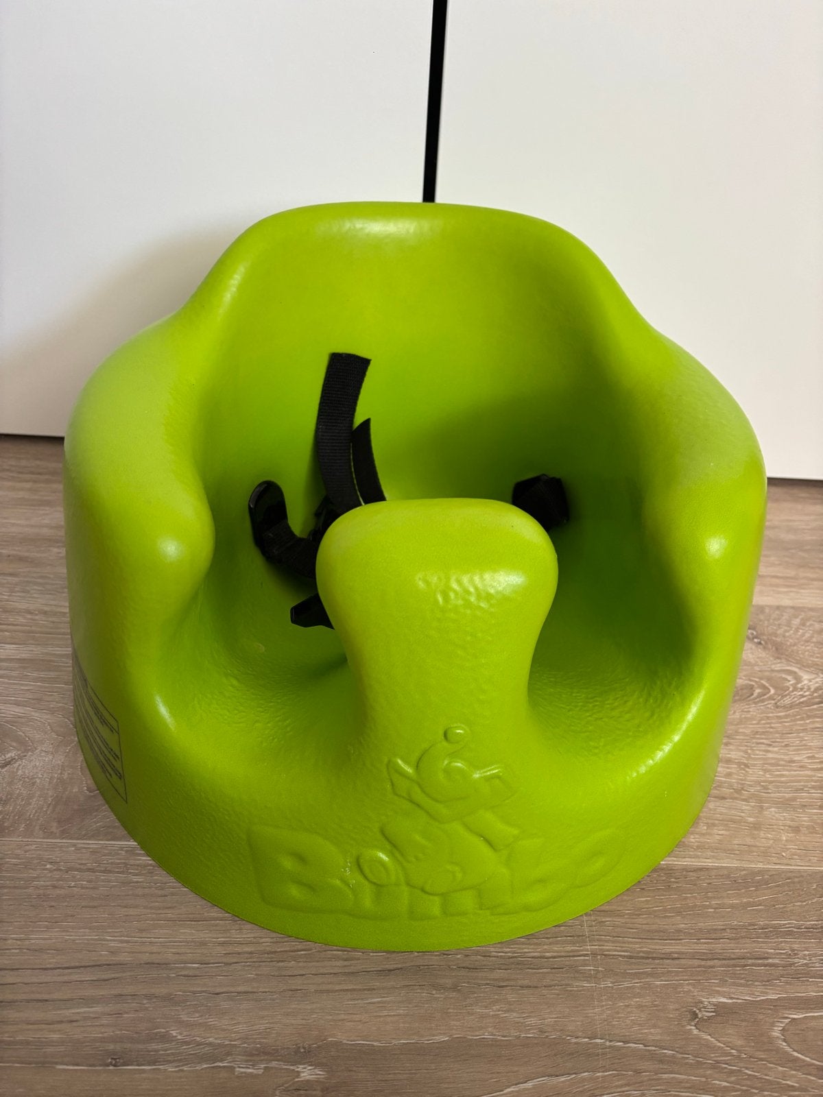 Bumbo stoeltje - Ideaal voor de eerste zitjes, Ophalen of Verzenden, Zo goed als nieuw, Overige typen, Gordel(s)