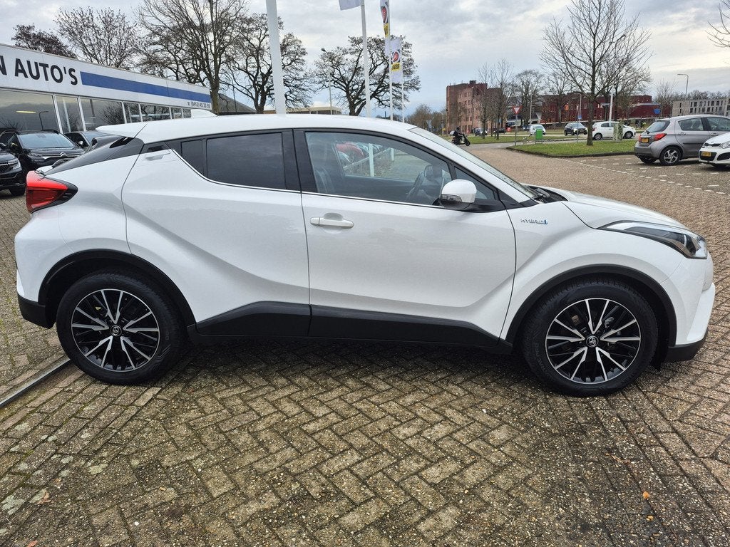 Toyota C-HR 1.8 Hybrid Dynamic (NEDERLANDSE AUTO 1e EIGENAAR, Auto's, 12 maanden, Euro 6, 4 cilinders, Wit
