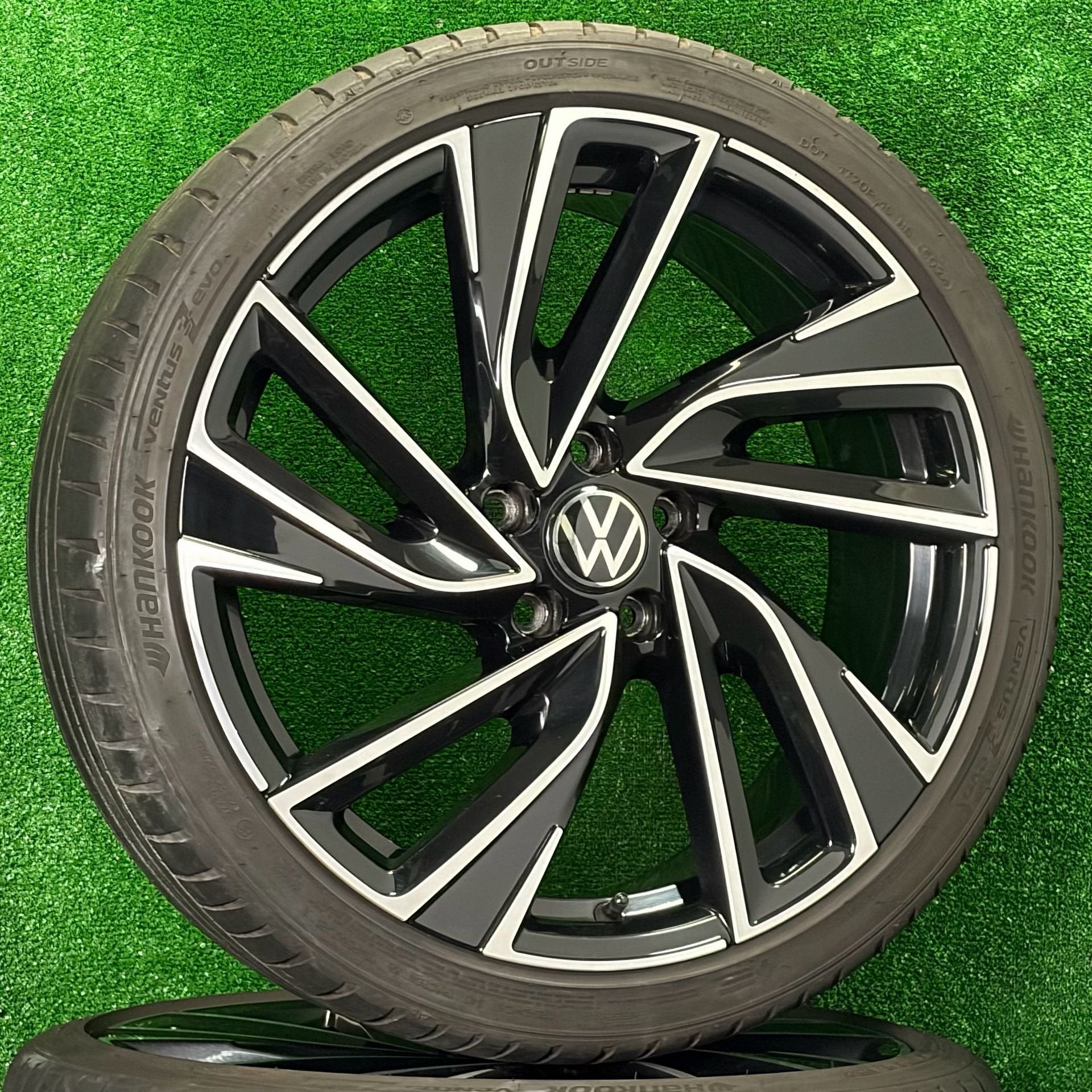 Originele 19 inch VW Adelaide velgen met banden Golf 7 8, Auto-onderdelen, 19 inch, Gebruikt, -, -