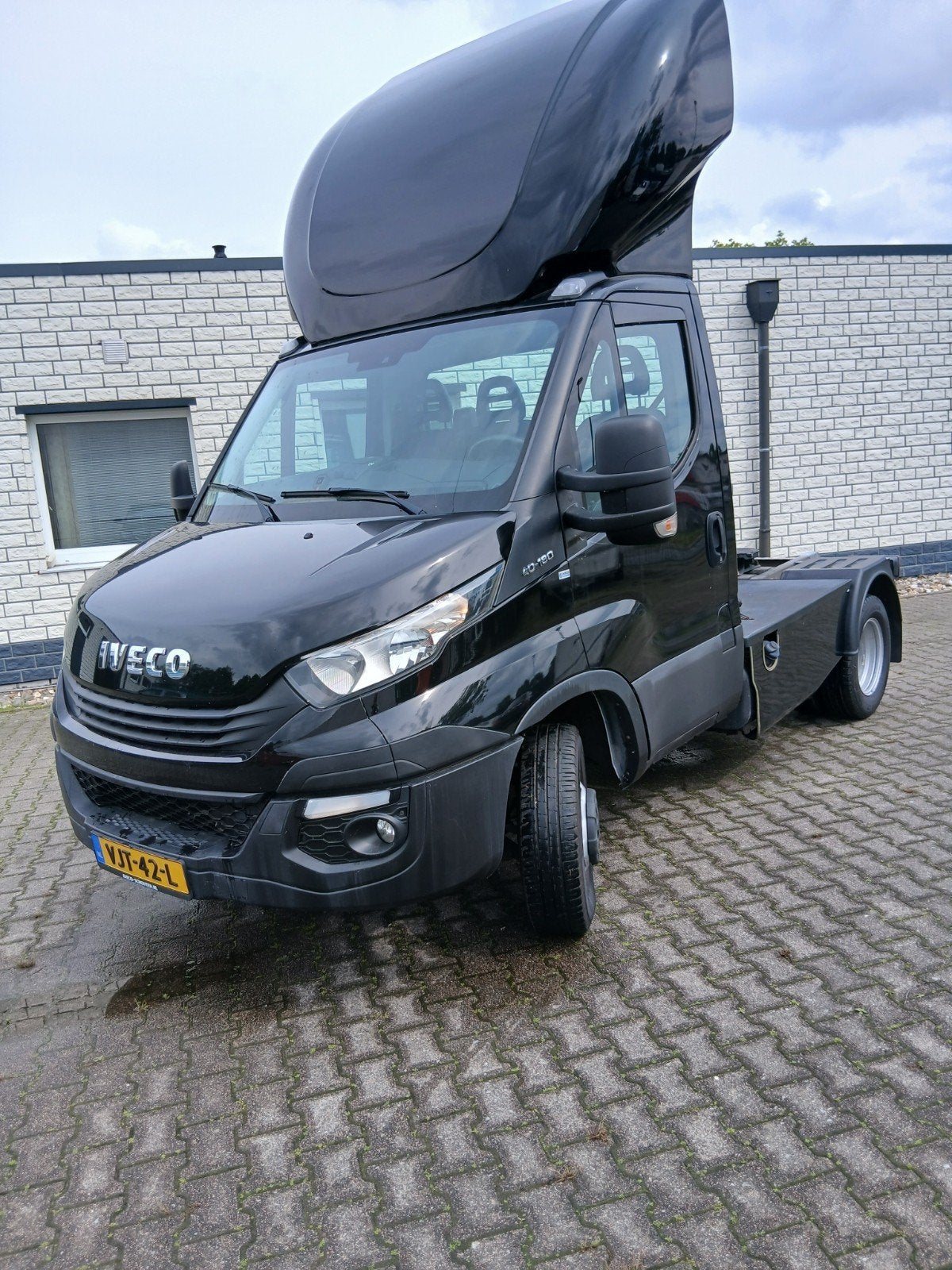 IVECO B E TREKKER TEMPOMAAT LANE ASSISTENT LUCHTREMMEN AIRCO, 4 cilinders, Iveco, Zwart, Bedrijf