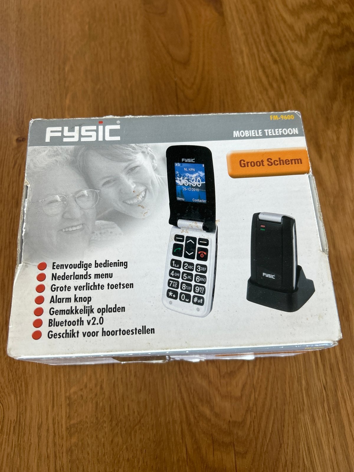 Fysic FM-9600 Mobiele Telefoon met Groot Scherm, Telecommunicatie, Inklapmodel, Ophalen of Verzenden, Zonder simlock, Zonder abonnement