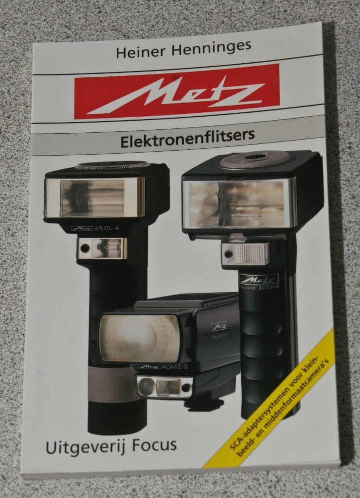 Metz Elektronenflitsers. Boek over Flitstechniek., Audio, Tv en Foto, Fotografie | Flitsers, Zo goed als nieuw, Metz, Ophalen of Verzenden
