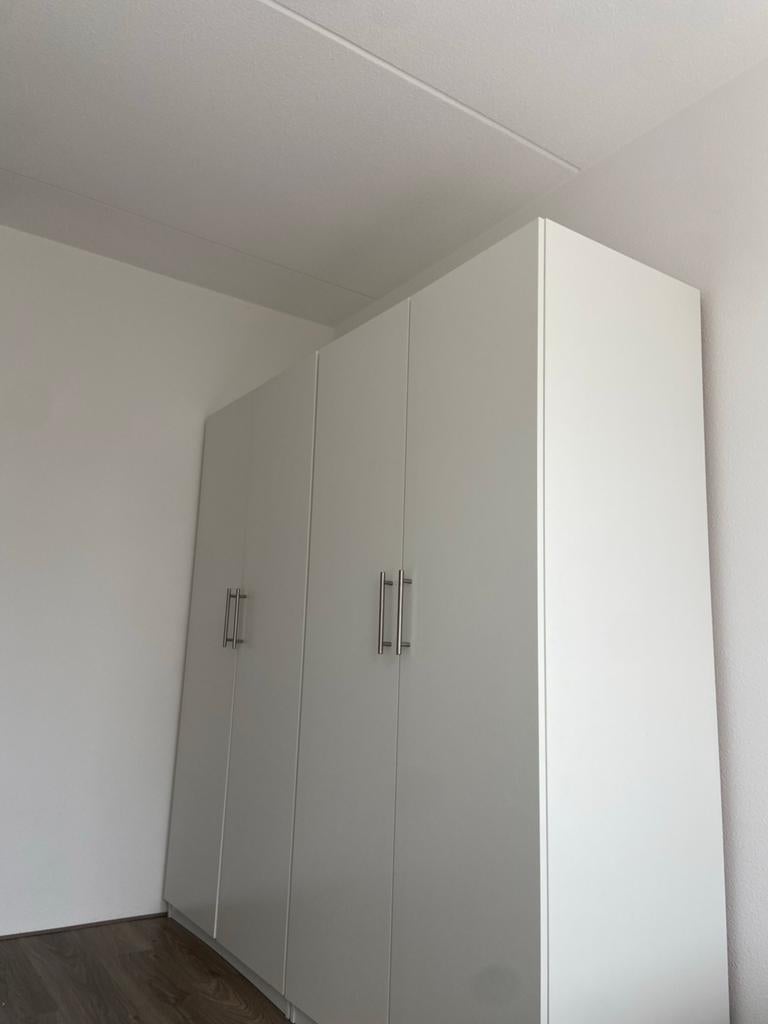 2x Witte Kledingkasten moet vandaag weg, Huis en Inrichting, Kasten | Kledingkasten, Zo goed als nieuw, 200 cm of meer, 50 tot 100 cm