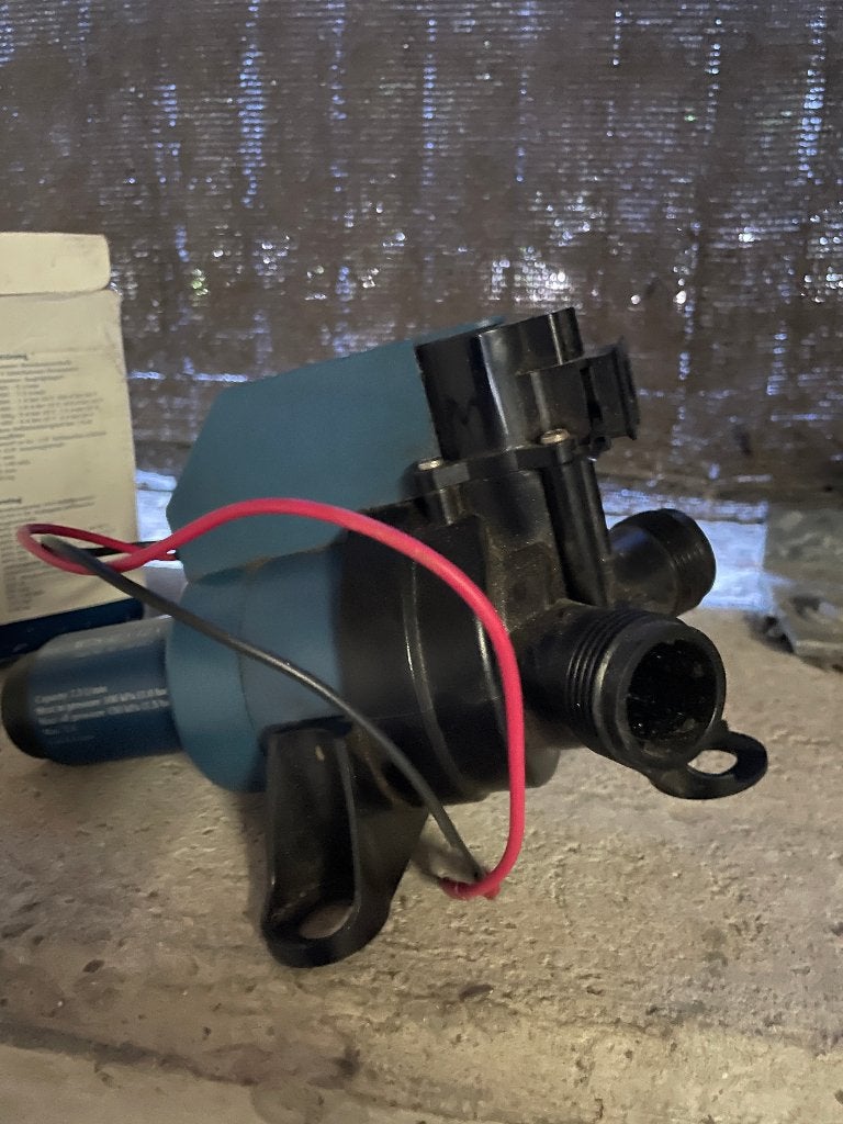 Volvo Water Pomp, Tuin en Terras, Ophalen of Verzenden, Nieuw, Accu, Overige typen