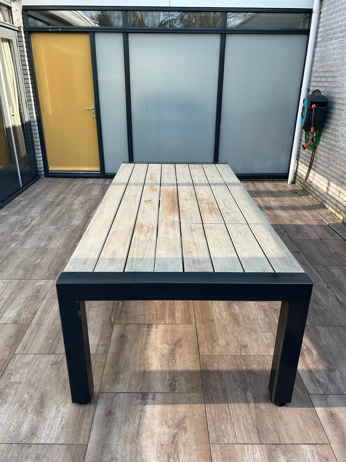 Foto 3 van Gryllr Buitentafel met Teppanyaki plaat