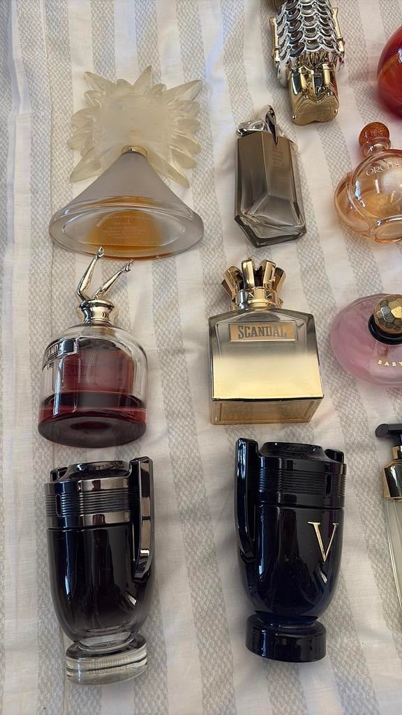 Verzameling LEGE  grote parfum flacons, Ophalen, Zo goed als nieuw, Parfumfles