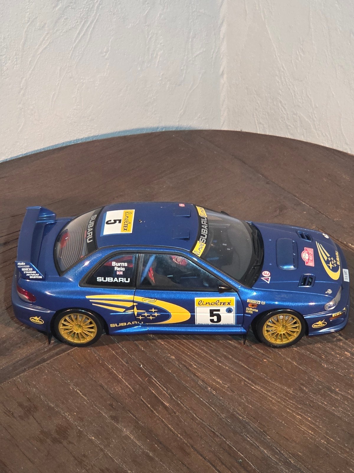 AutoArt Subaru Impreza WRC 1999 #5 Burns/Reid 89992, Ophalen, Gebruikt, Auto, Autoart