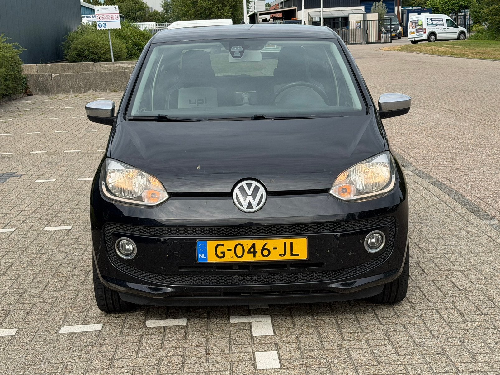 Volkswagen up! 1.0 55KW/75PK 3-DRS 2012 Zwart, Auto's, 74 pk, Up!, 4 stoelen, Zwart