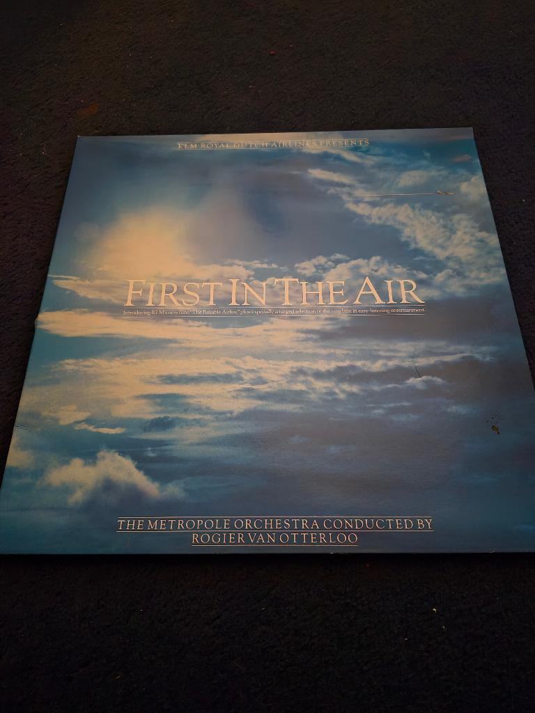 KLM Royal Dutch Airlines - First in the Air LP, Ophalen, Gebruikt, 1970 - 1979, Gatefold hoes