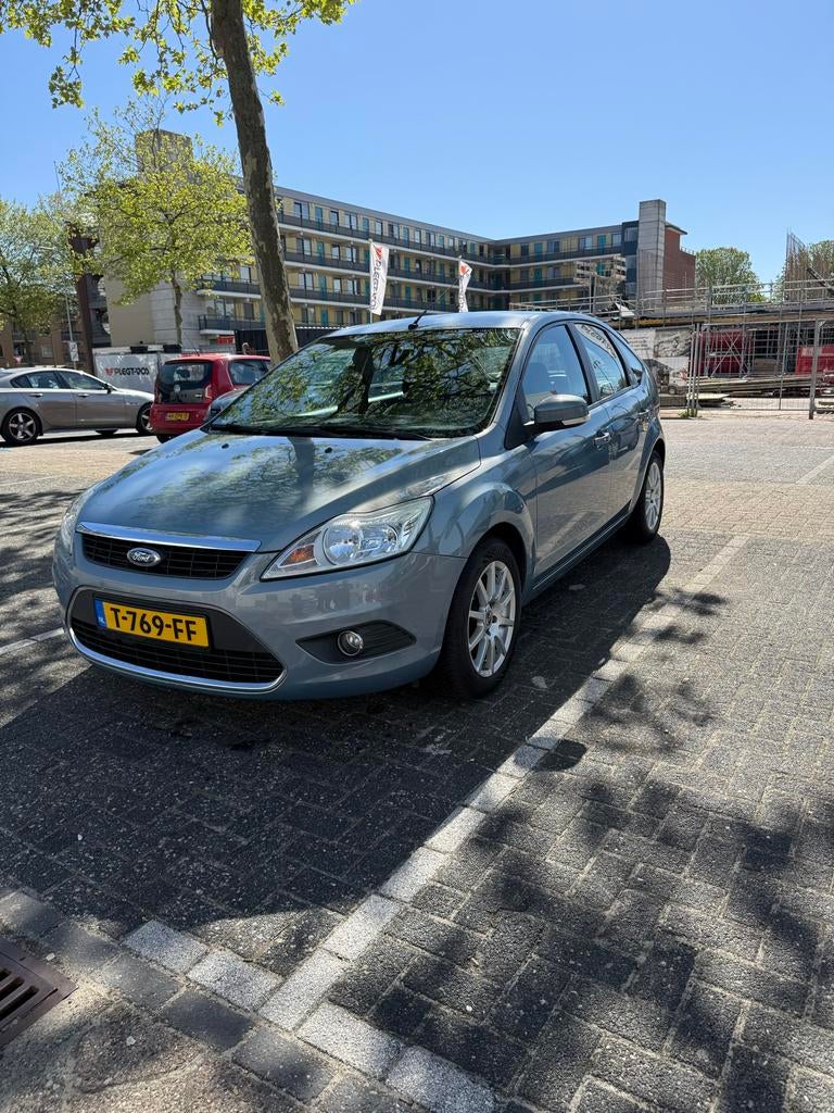 Ford Focus 1.6 74KW 5D AUT Ghia 2008 Blauw, Auto's, 1596 cc, 4 cilinders, Blauw, 100 pk
