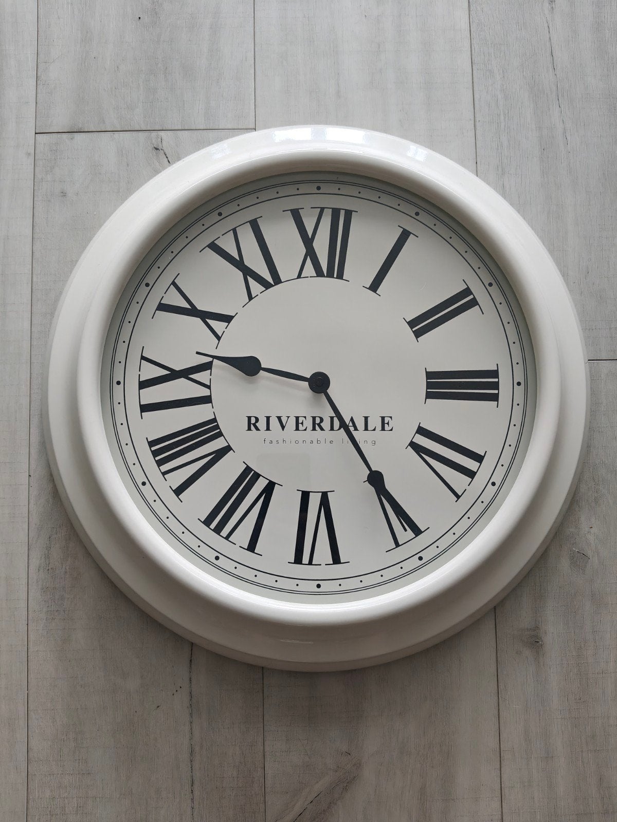 Riverdale wandklok, Ophalen, Zo goed als nieuw, Wandklok