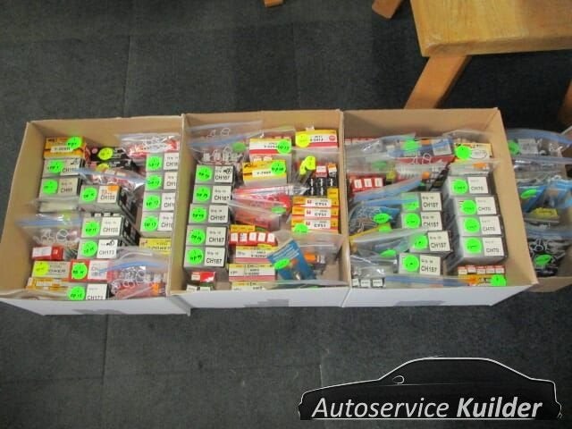 4 Gloeibougies Opel Corsa A Isuzu Gemini CHAMPION, -, -, Nieuw, Ophalen of Verzenden