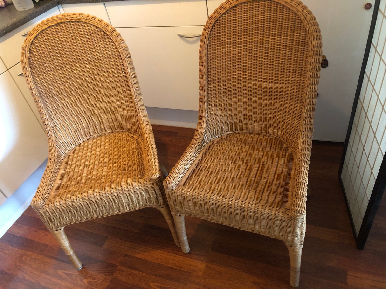 Twee rieten stoelen met hoge rugleuning, Ophalen, Gebruikt, Twee, Bruin