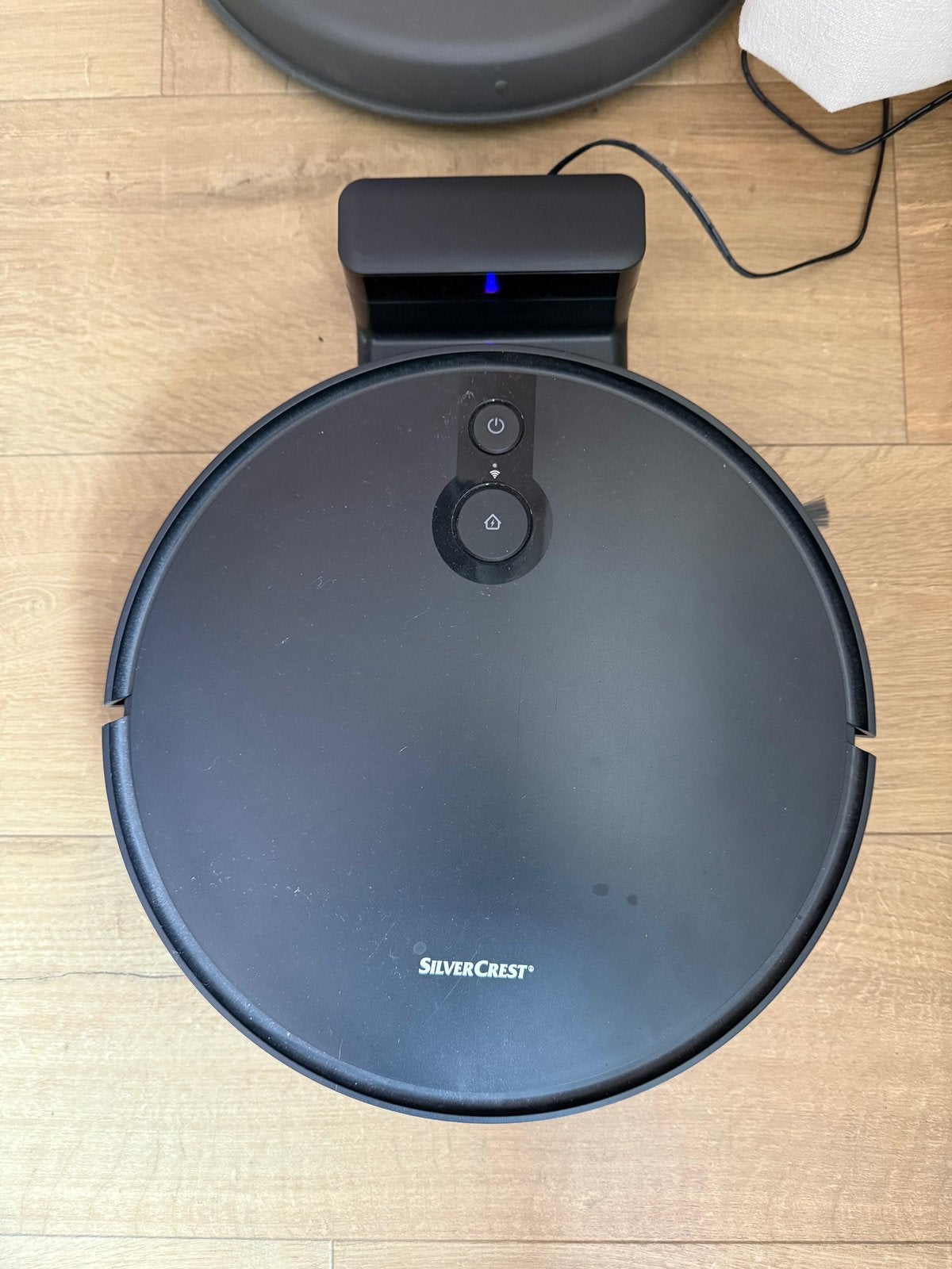 Silvercrest robotstofzuiger met laadstation, Ophalen, Zo goed als nieuw, Robotstofzuiger